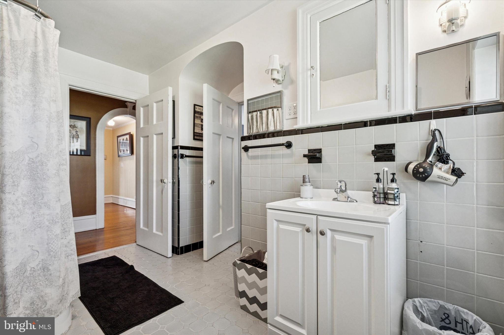 OVERBROOK FARMS - Residential