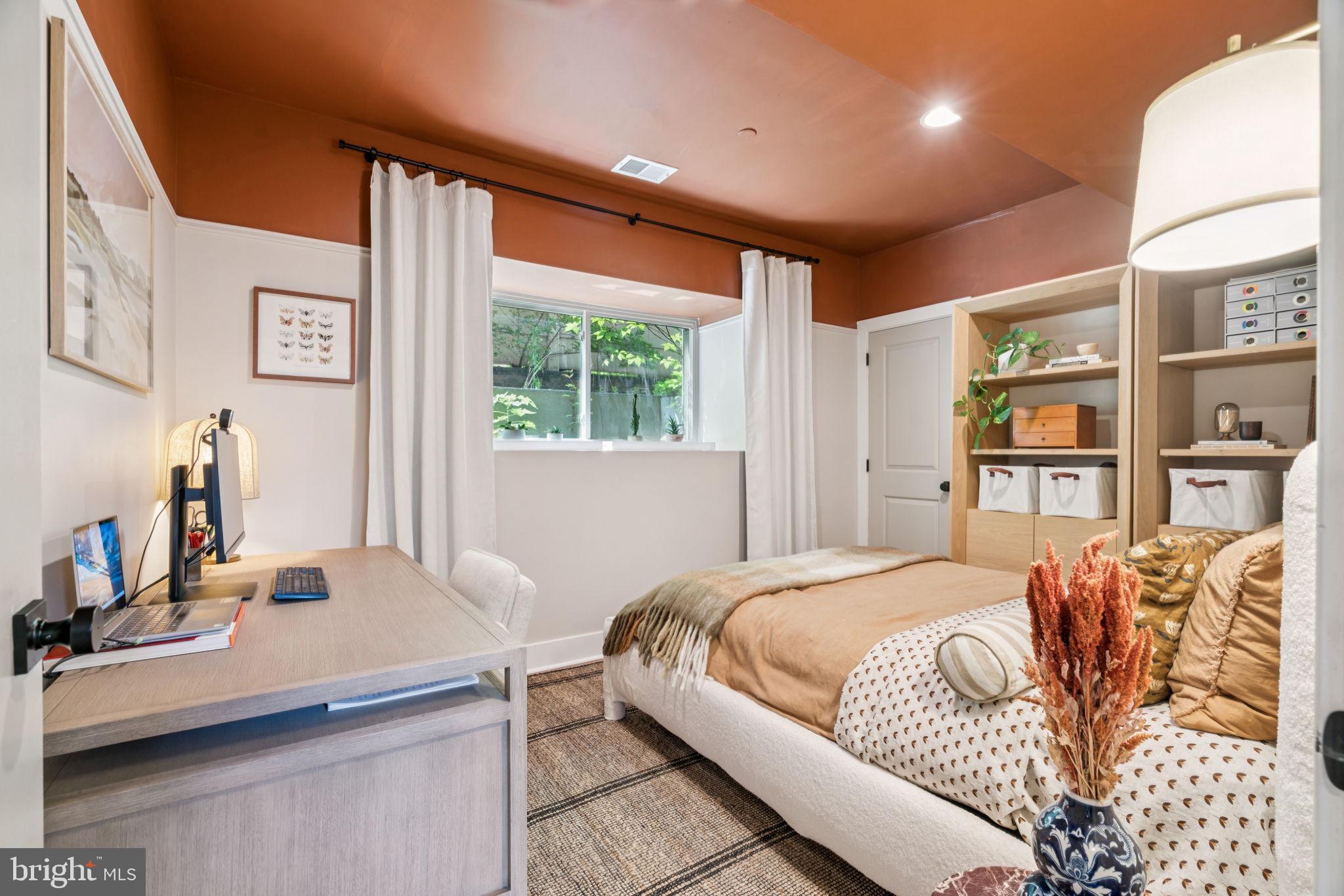 FRANCISVILLE - Residential Lease