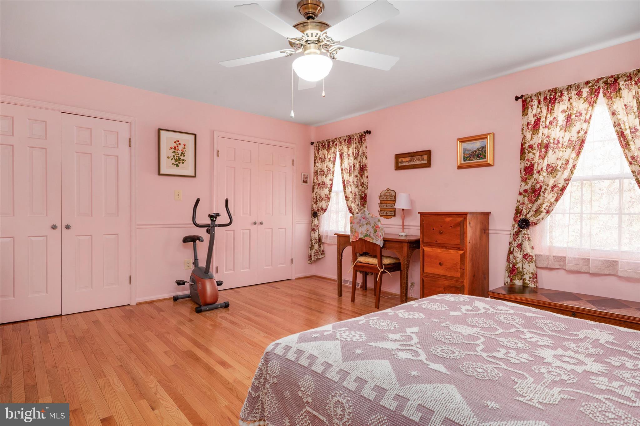 BAY HILLS - Residential