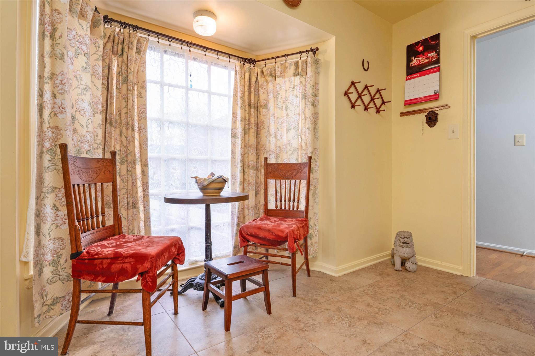 BAY HILLS - Residential