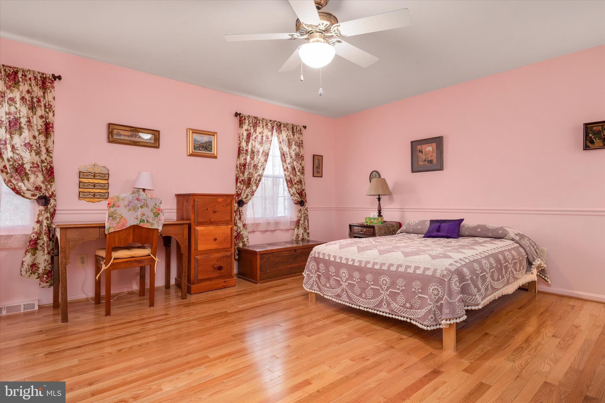 BAY HILLS - Residential