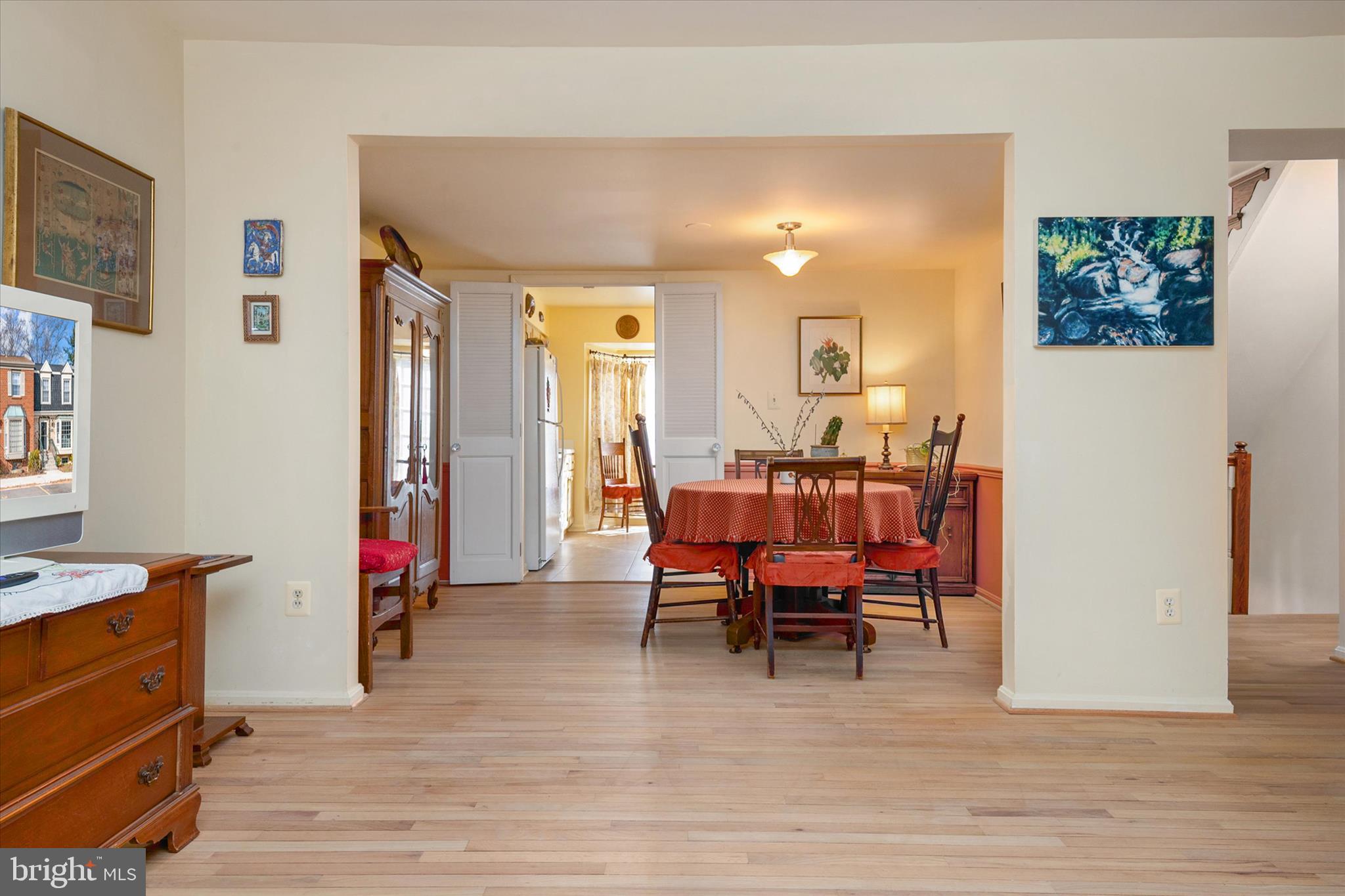 BAY HILLS - Residential