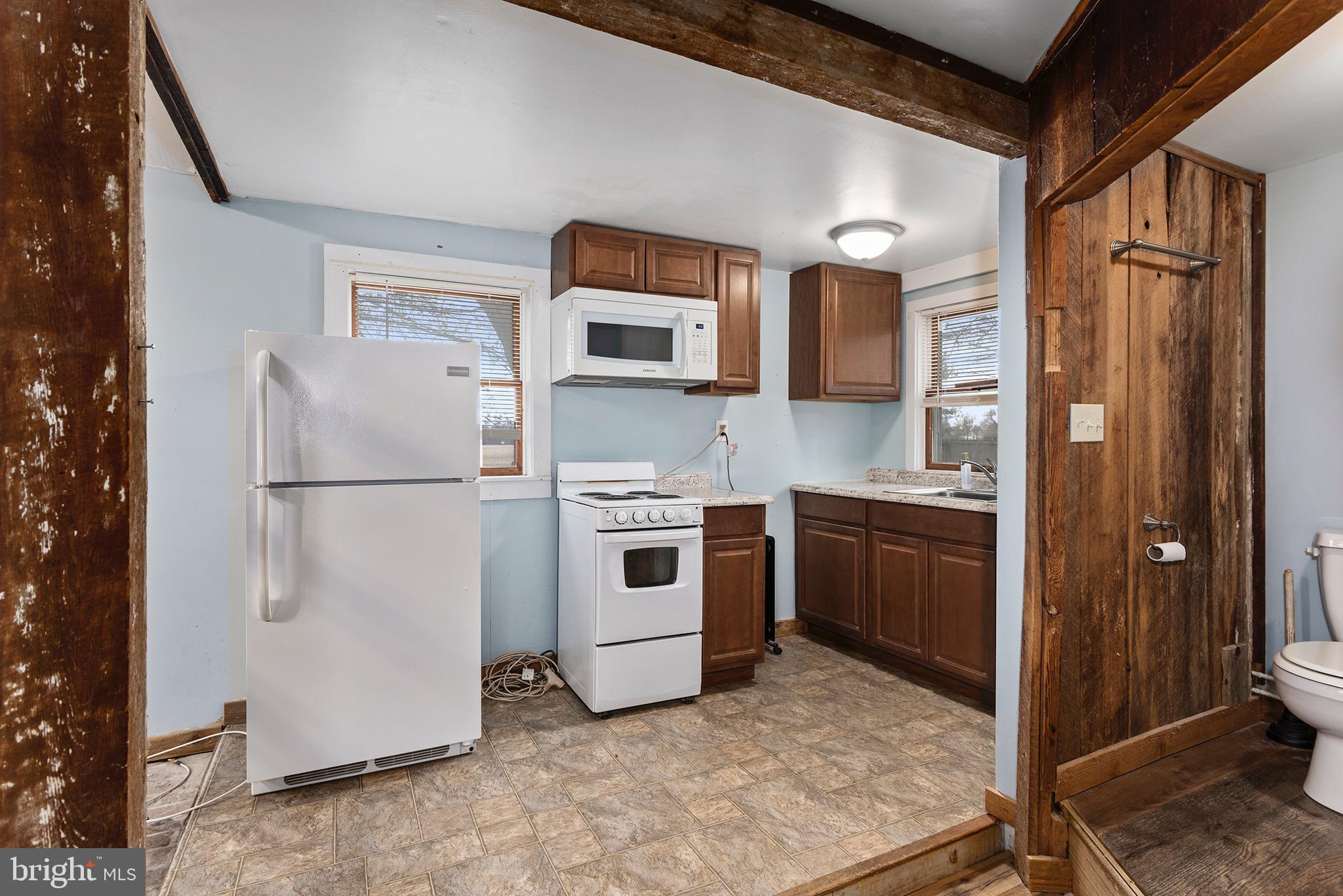 STILL POND - Residential