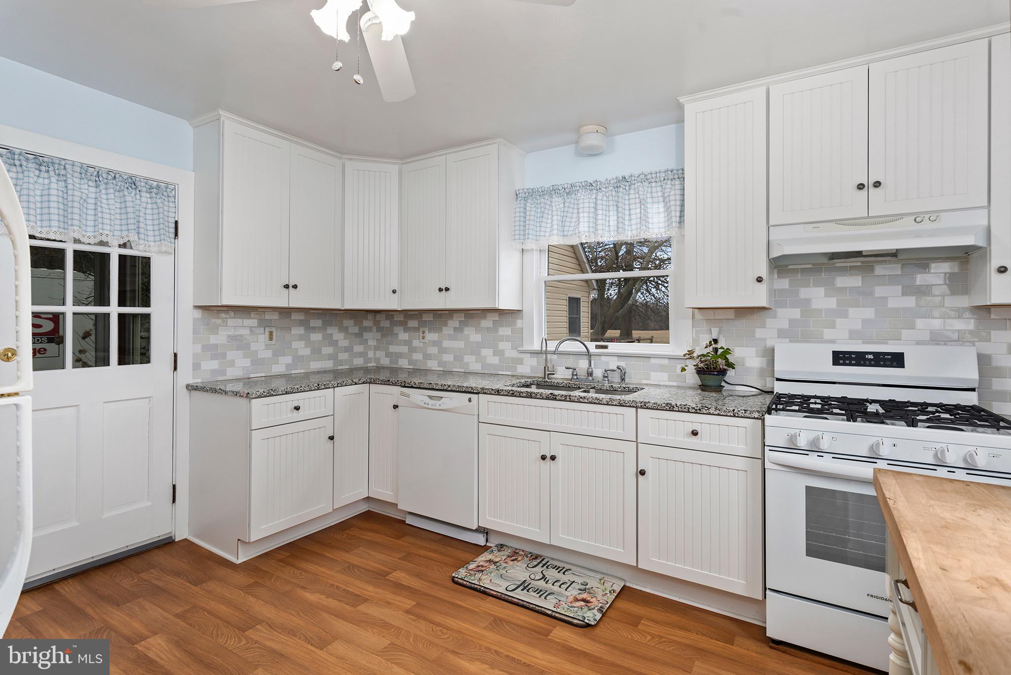 STILL POND - Residential