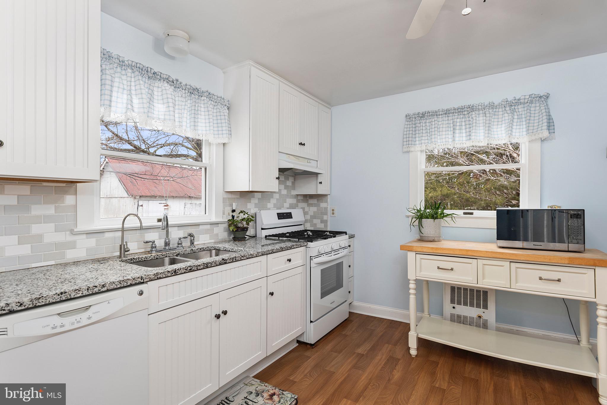 STILL POND - Residential