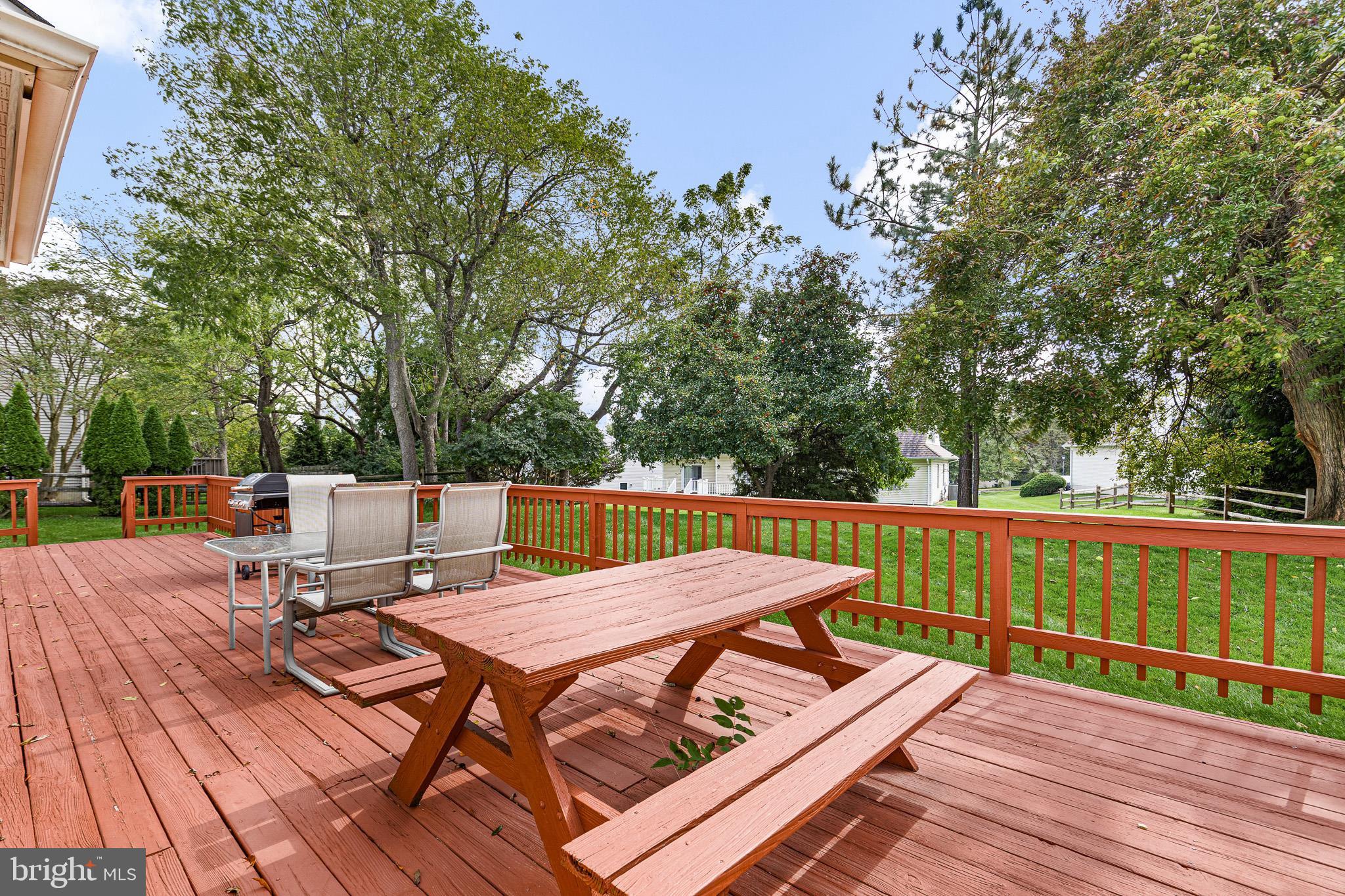 26 SILVERWOOD BOULEVARD