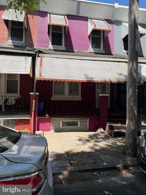 Townhouse For Sale - 408 W Wanamaker Street<br/> PHILADELPHIA, PA 19131