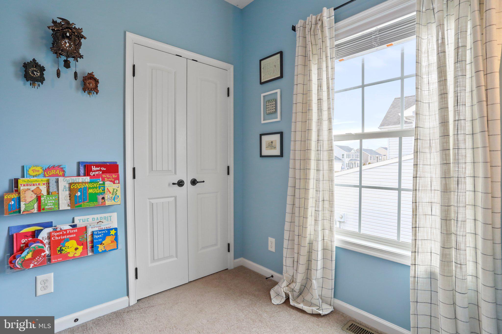 RED HILL - Residential