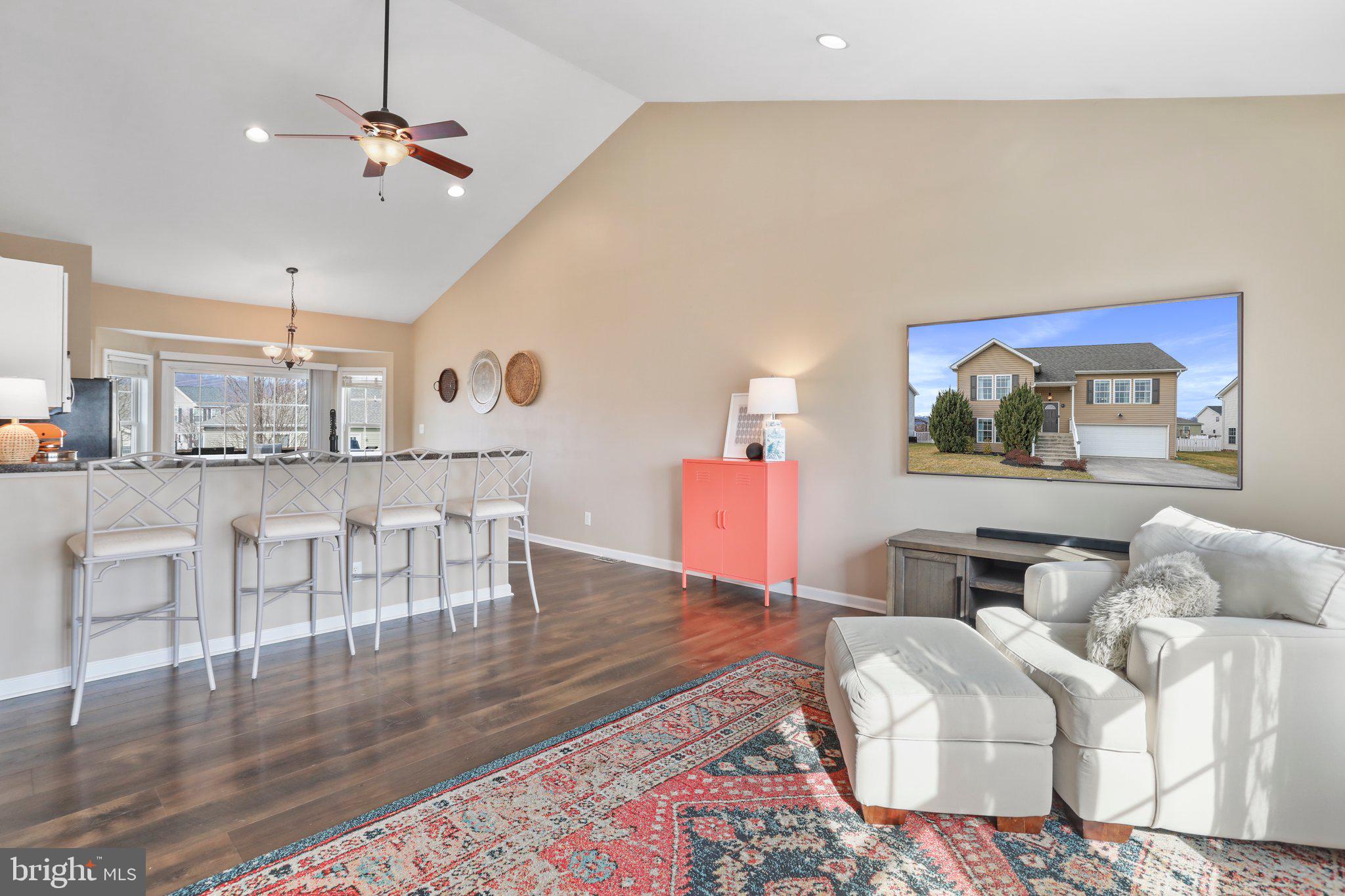 RED HILL - Residential