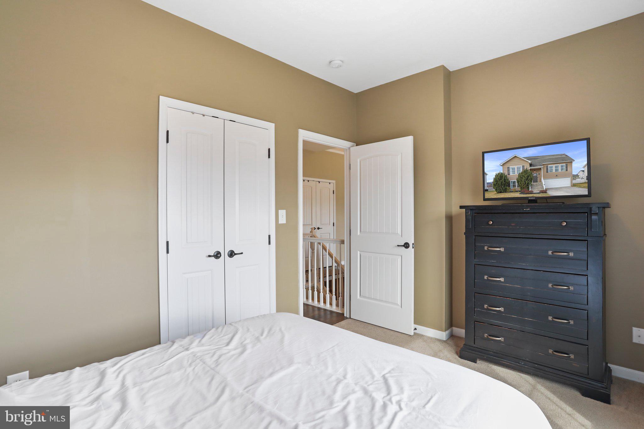 RED HILL - Residential