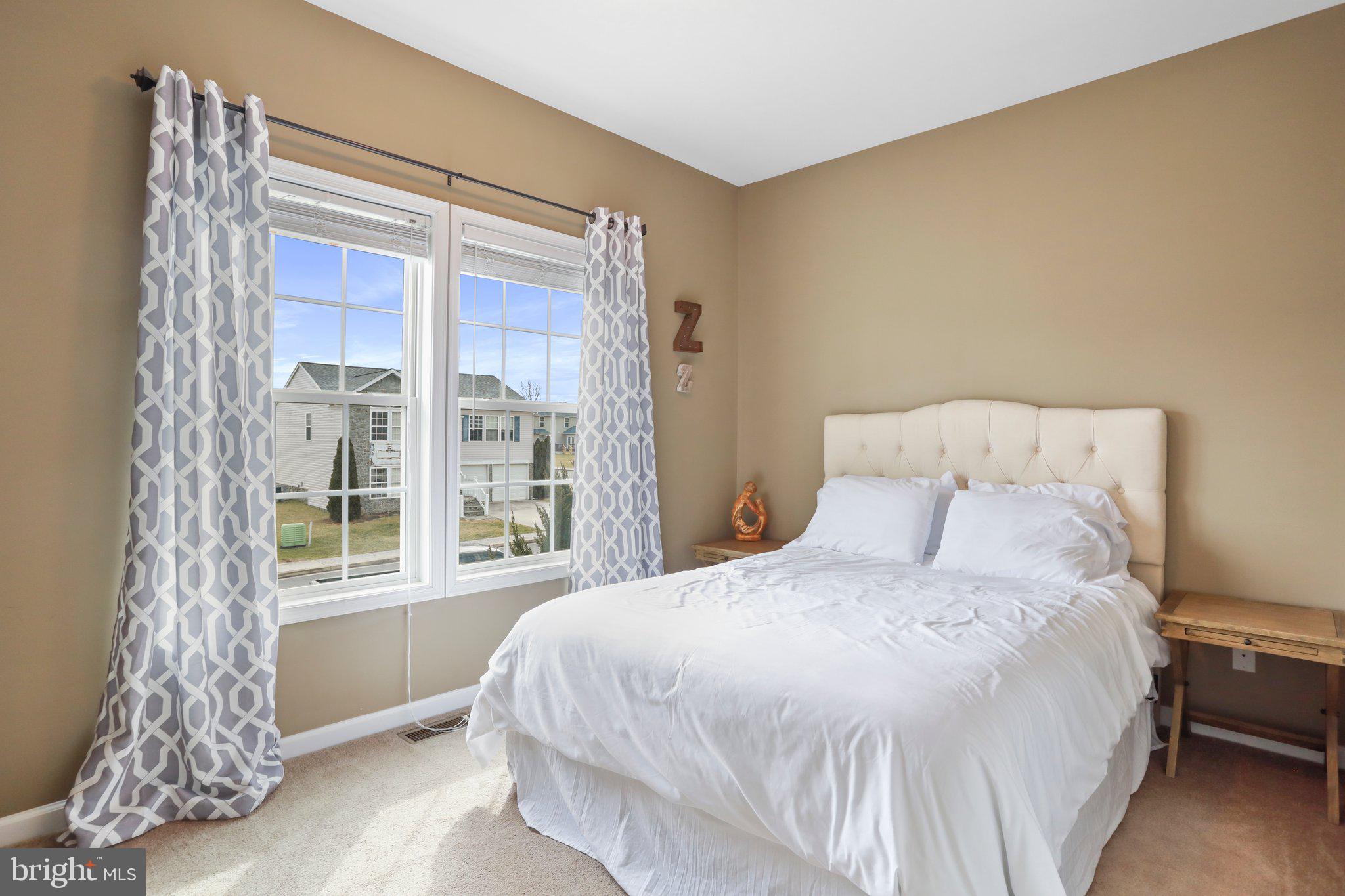 RED HILL - Residential