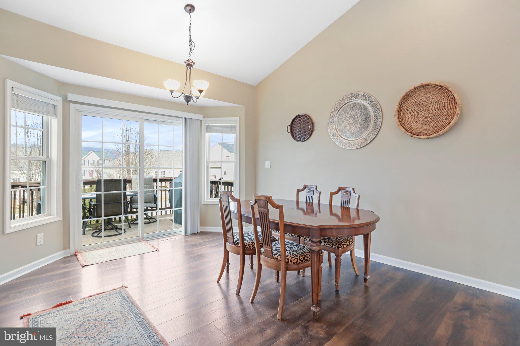 RED HILL - Residential