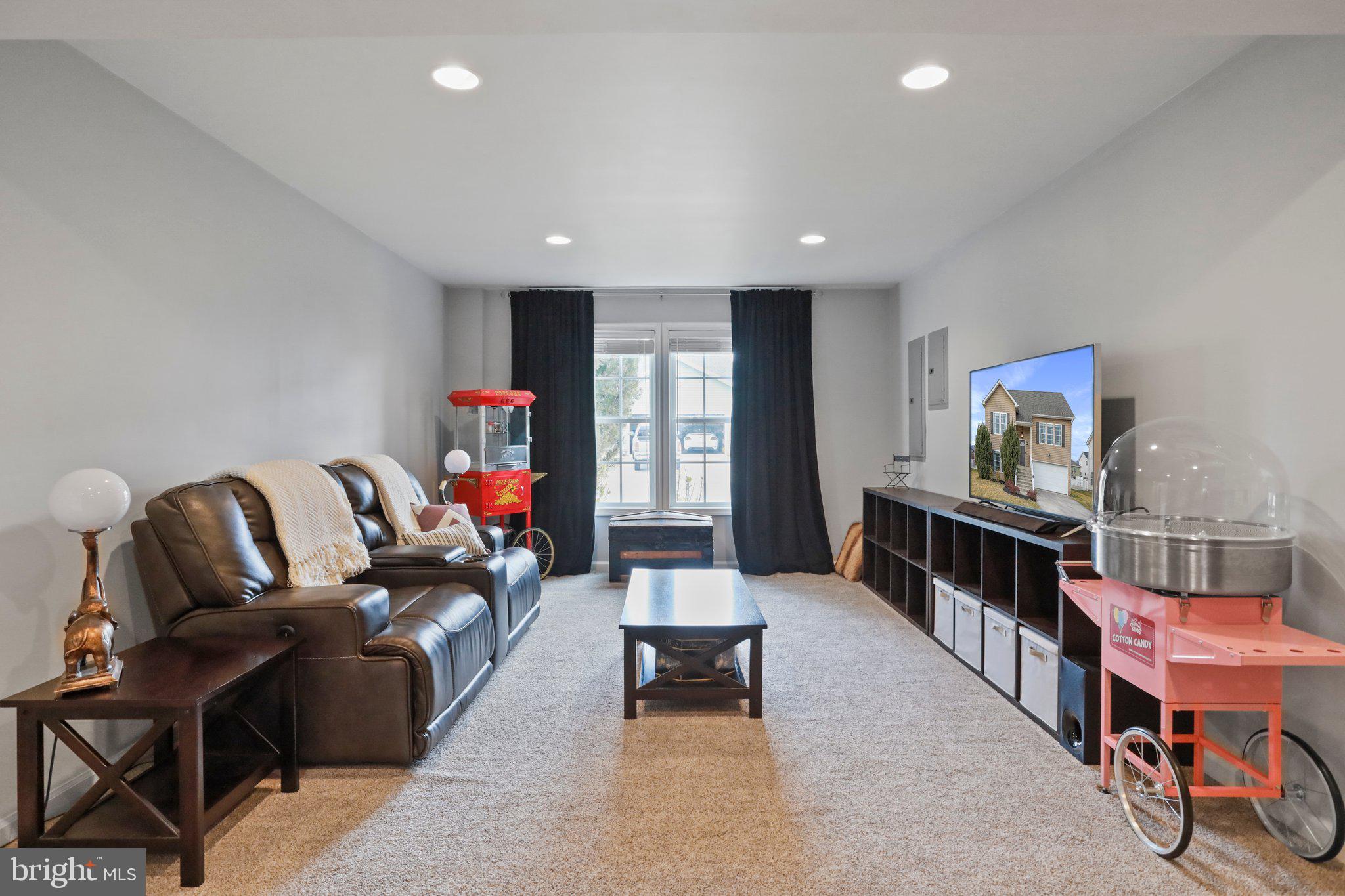 RED HILL - Residential