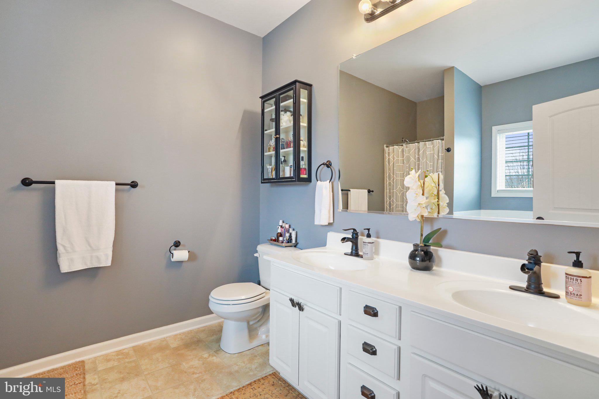 RED HILL - Residential