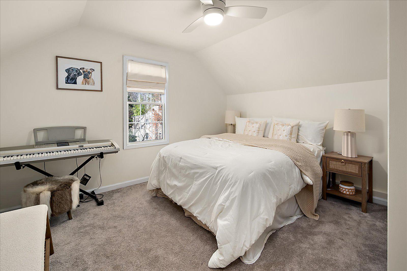 WILLOW CREEK - Residential