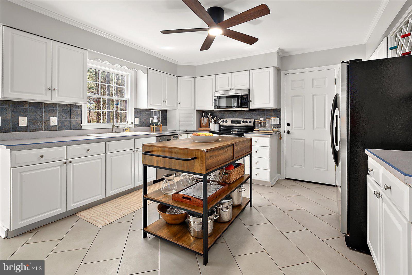 WILLOW CREEK - Residential