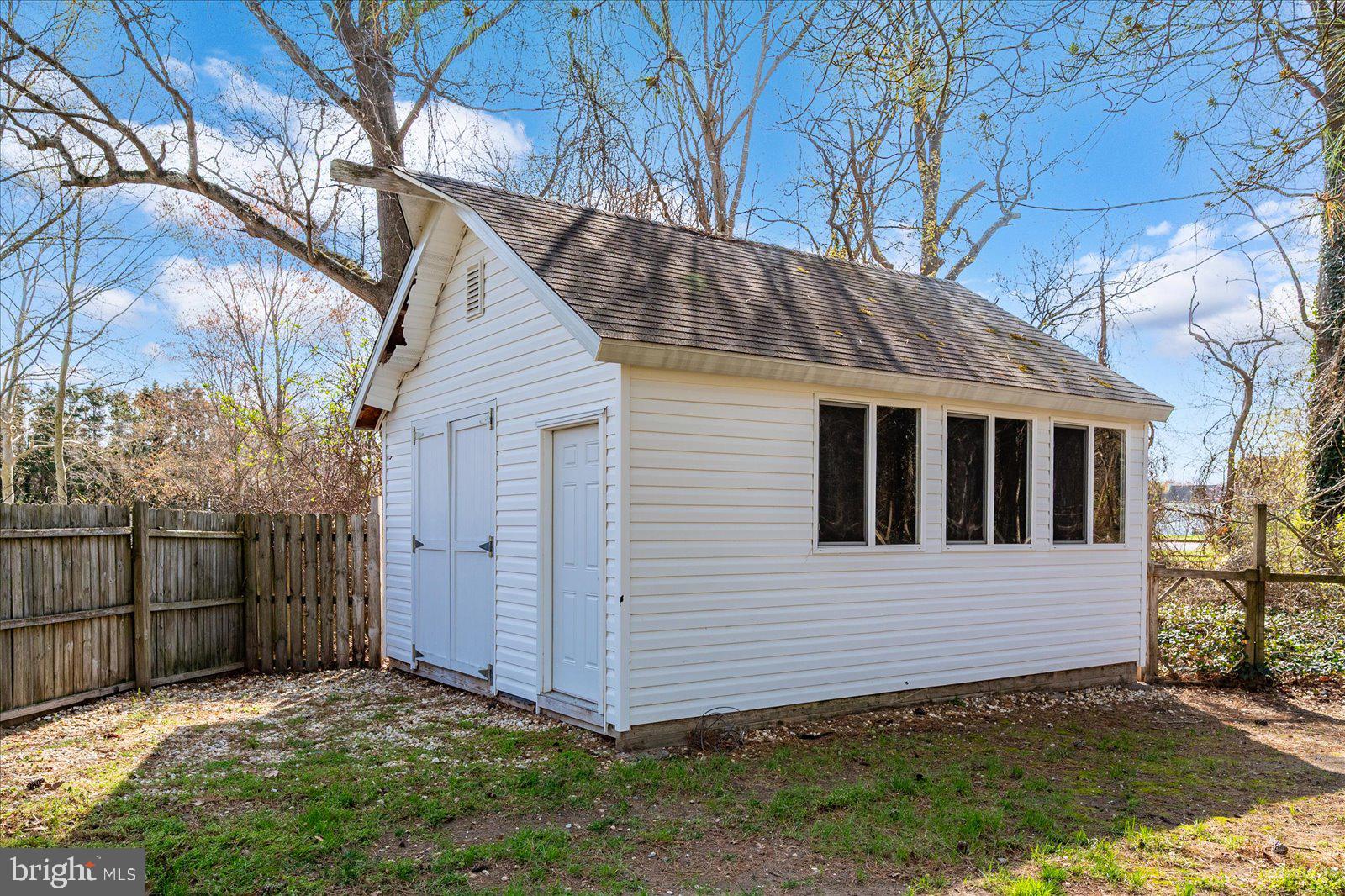 WILLOW CREEK - Residential