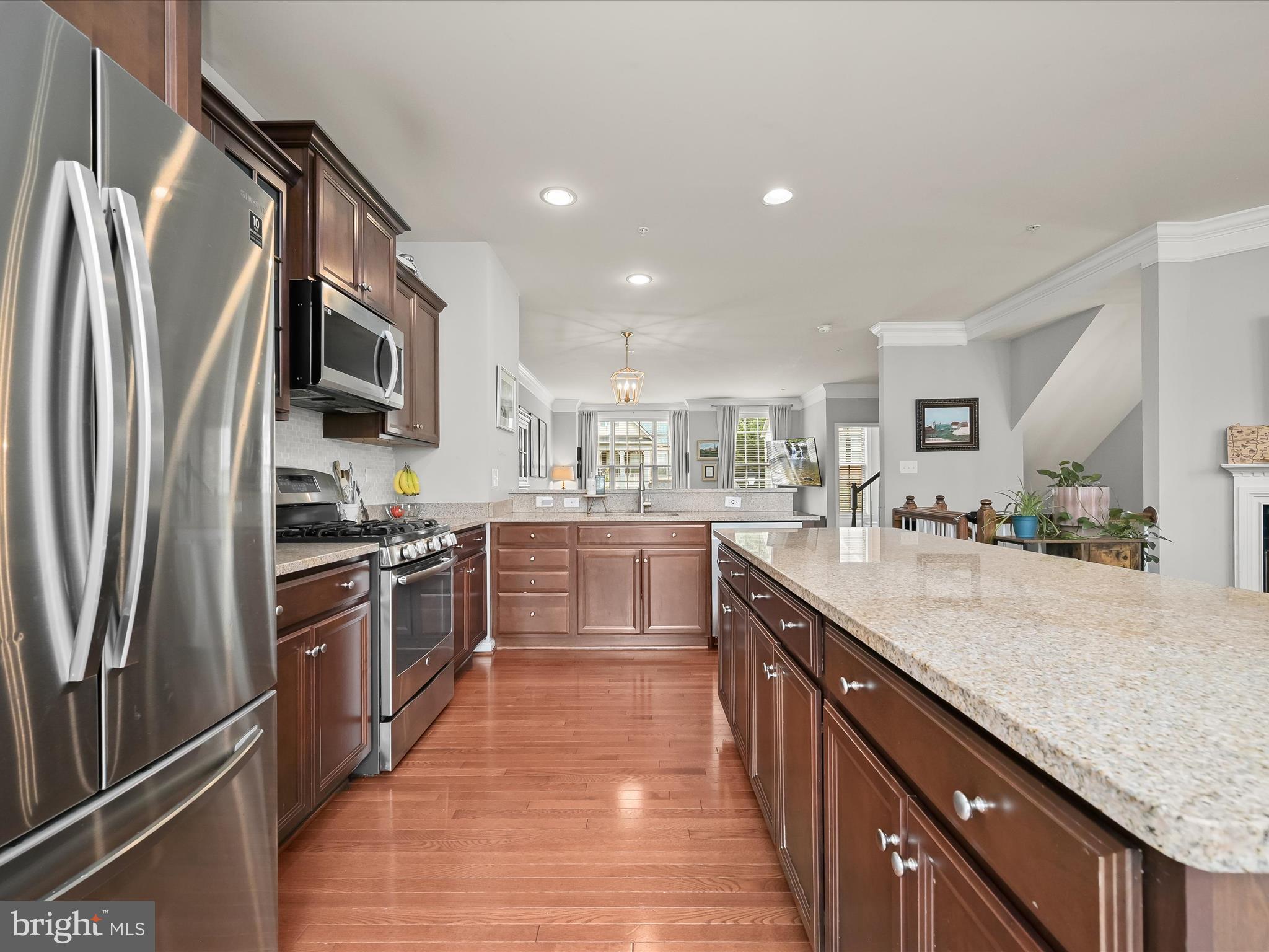 876 NANCY LYNN LANE
