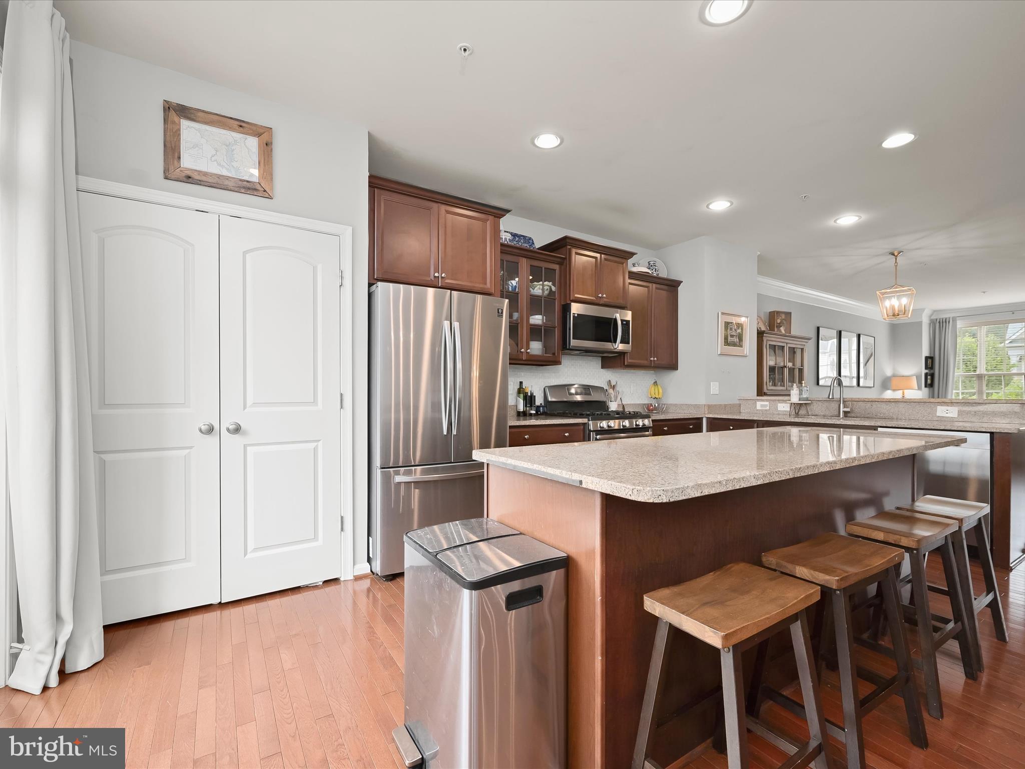 876 NANCY LYNN LANE