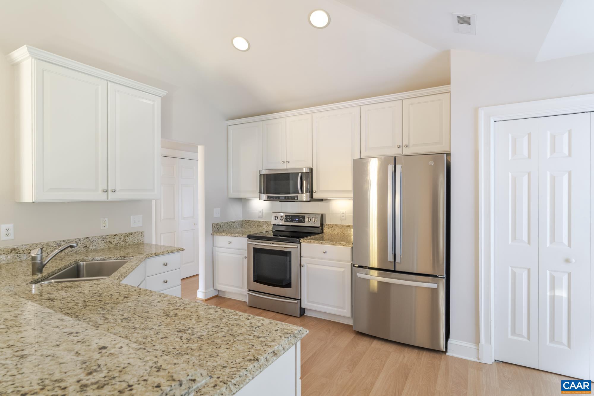 REDFIELDS - Residential