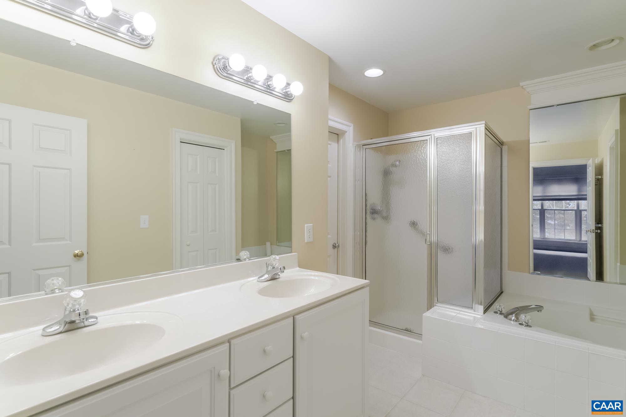 REDFIELDS - Residential