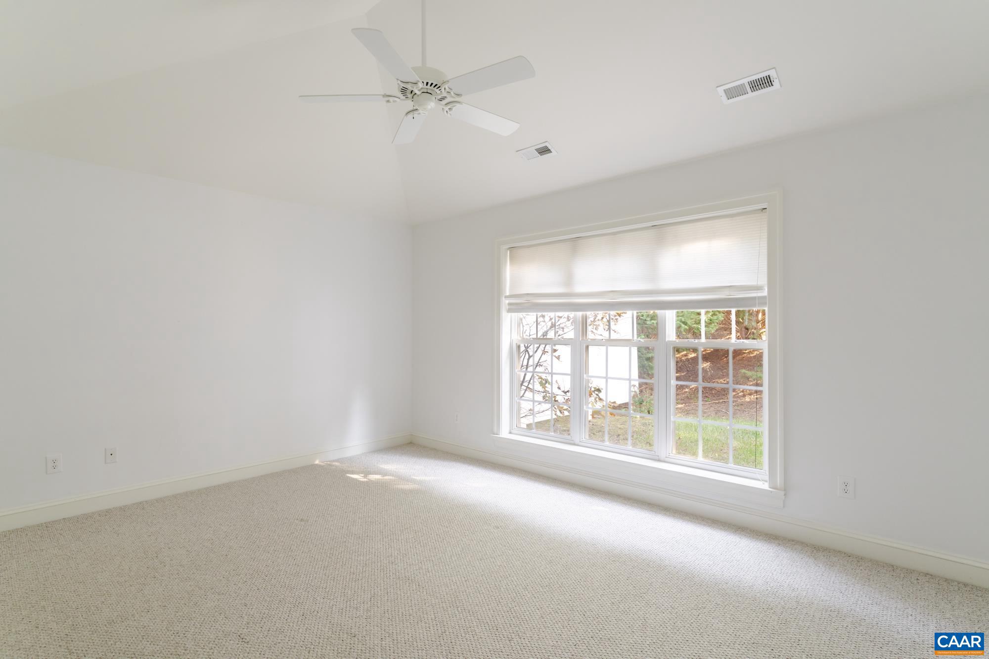 REDFIELDS - Residential