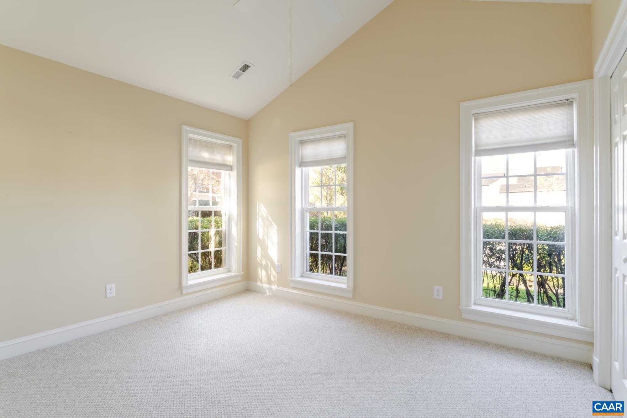 REDFIELDS - Residential