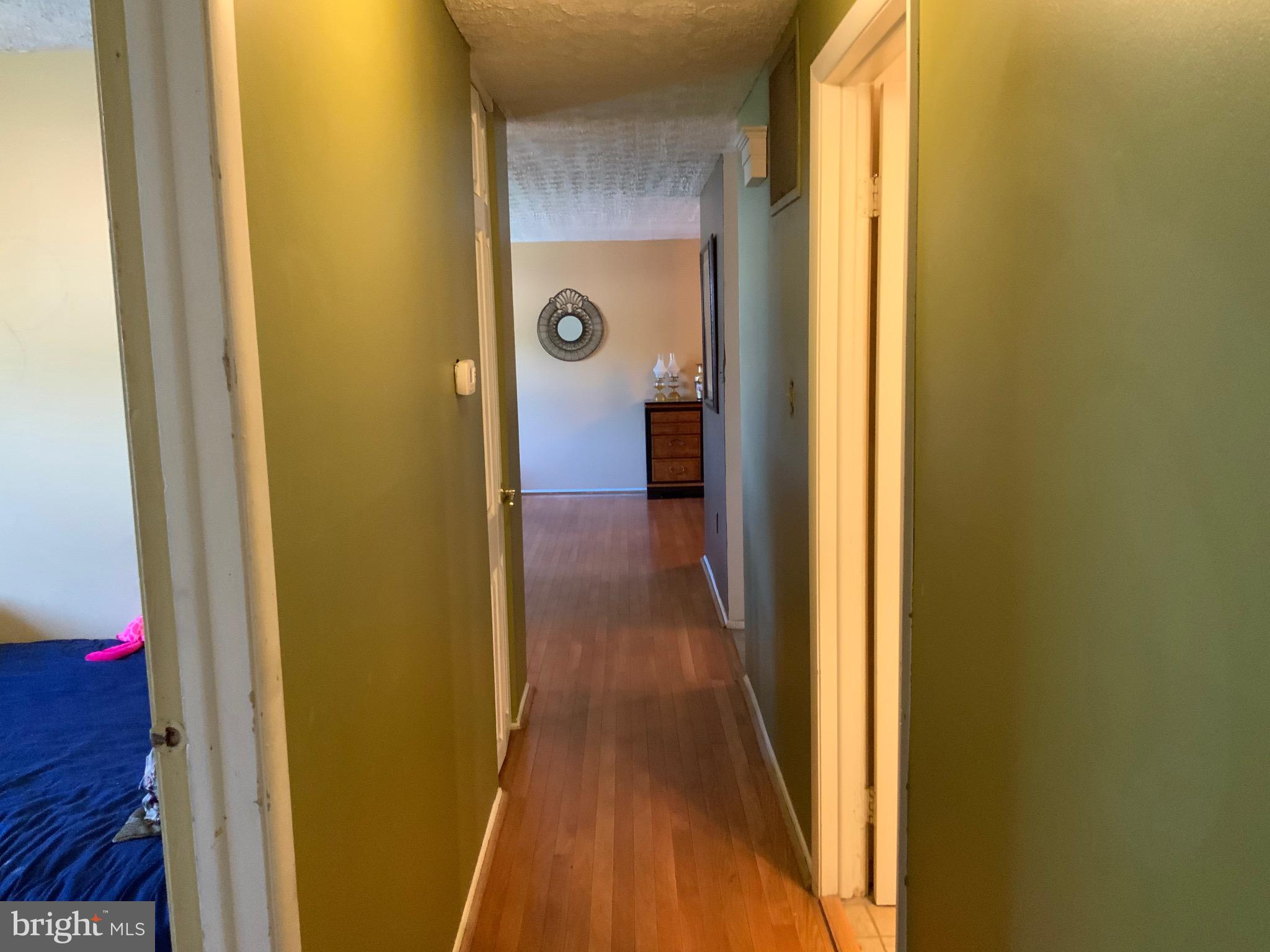 CLINTON WOODS - Residential