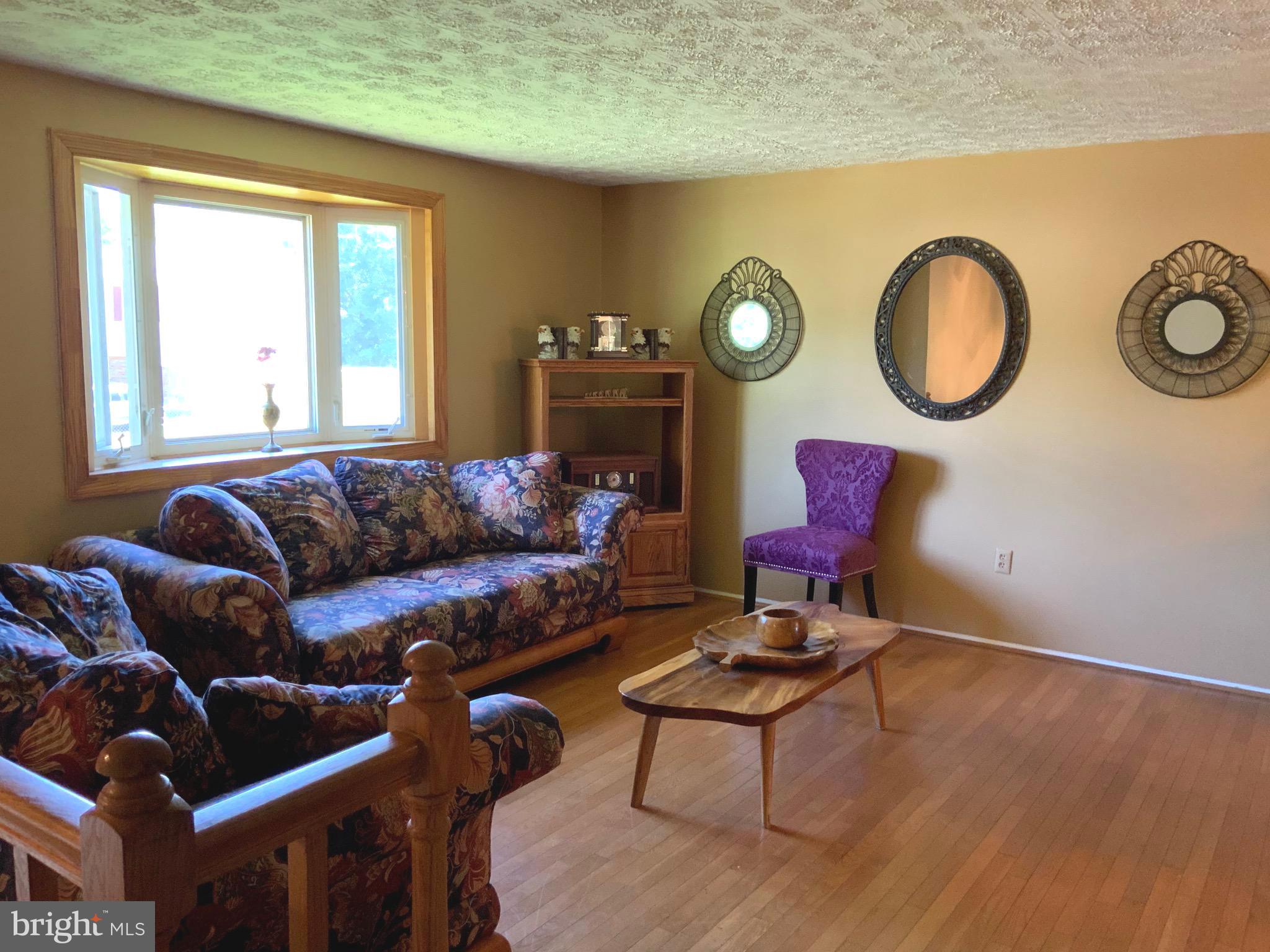 CLINTON WOODS - Residential