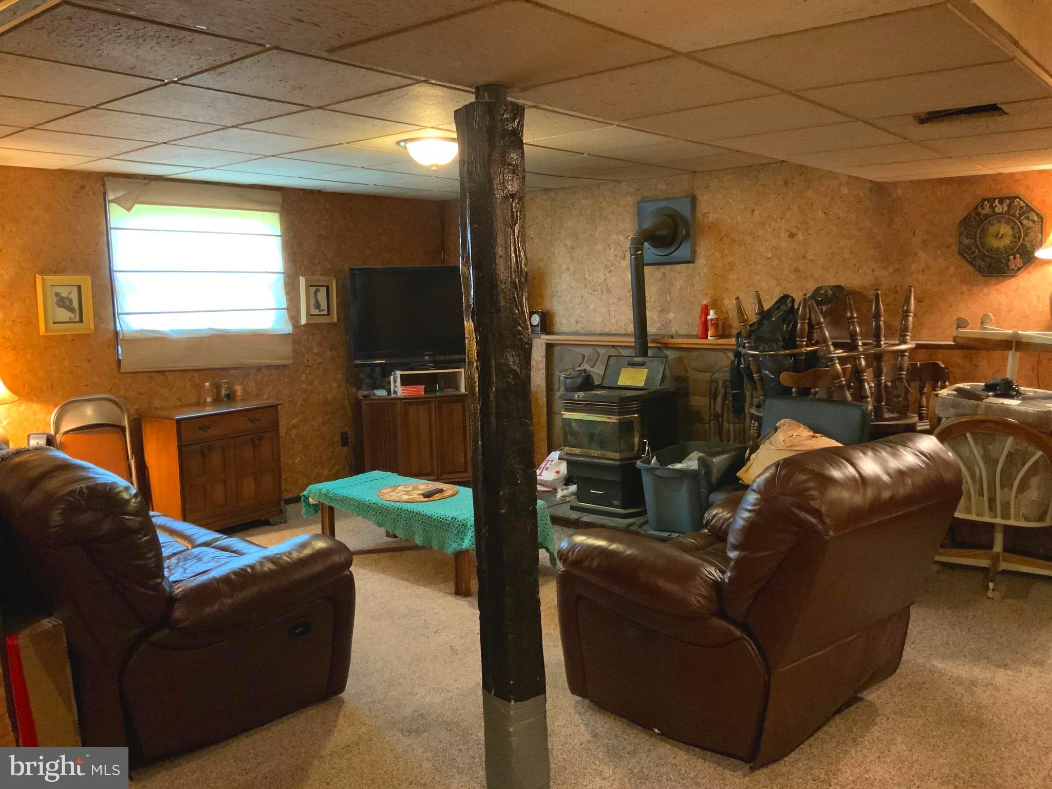 CLINTON WOODS - Residential