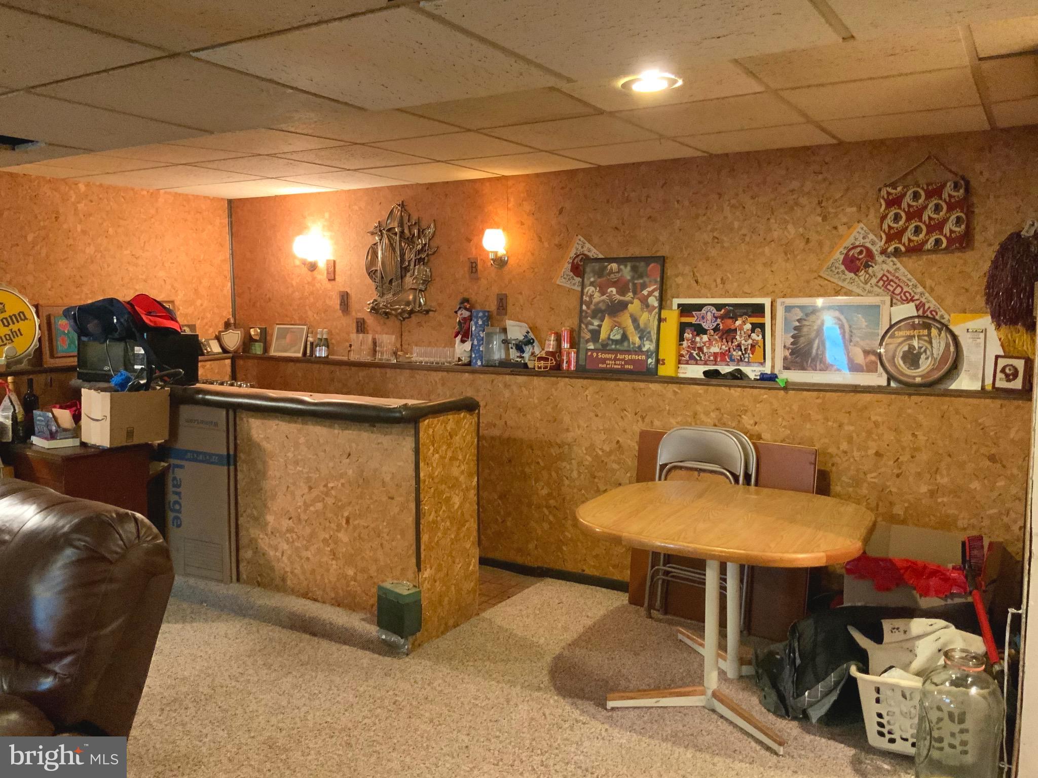 CLINTON WOODS - Residential