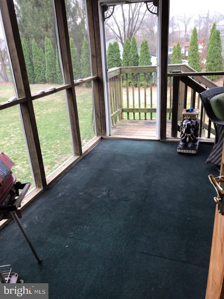 CLINTON WOODS - Residential