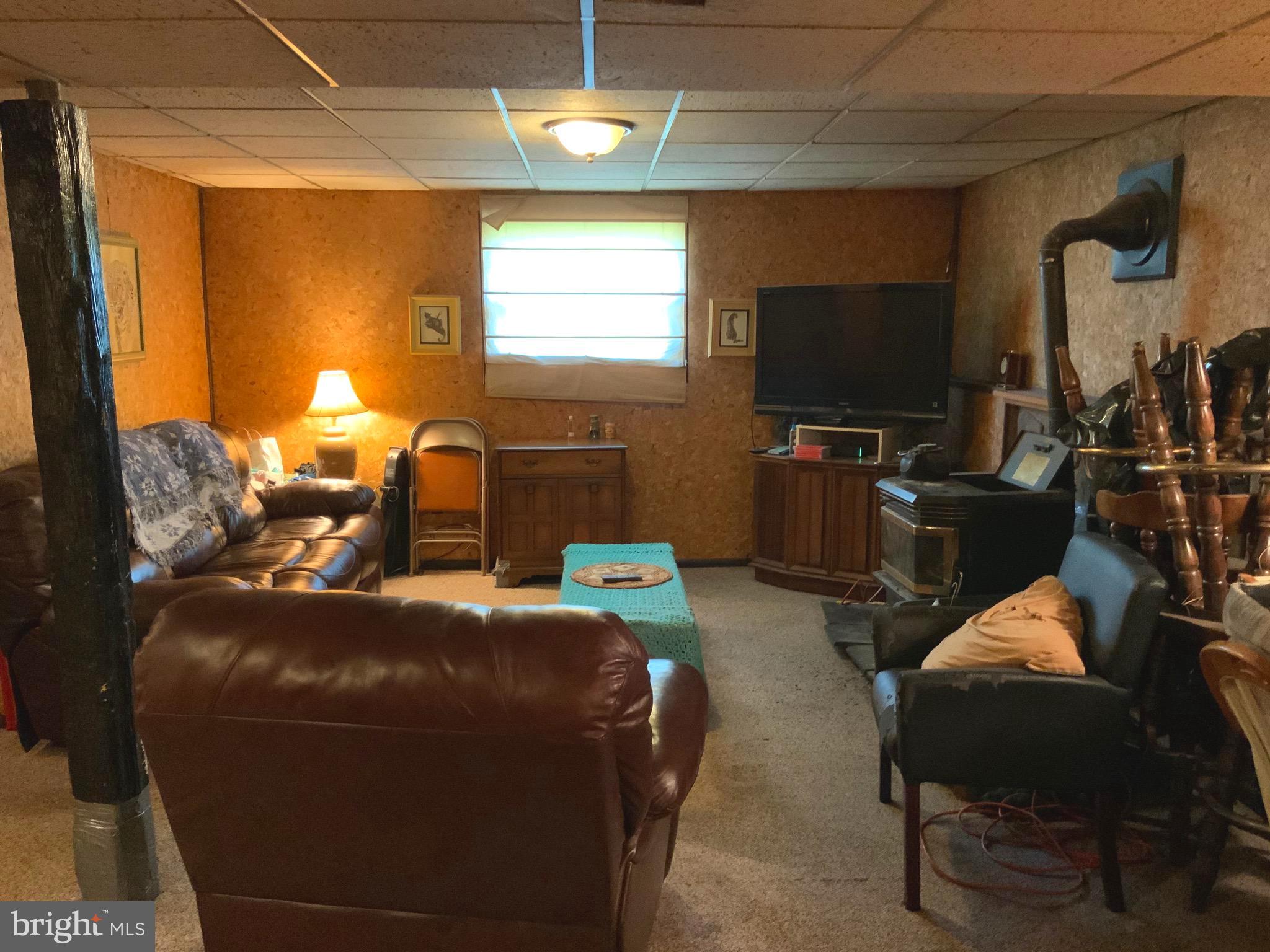 CLINTON WOODS - Residential