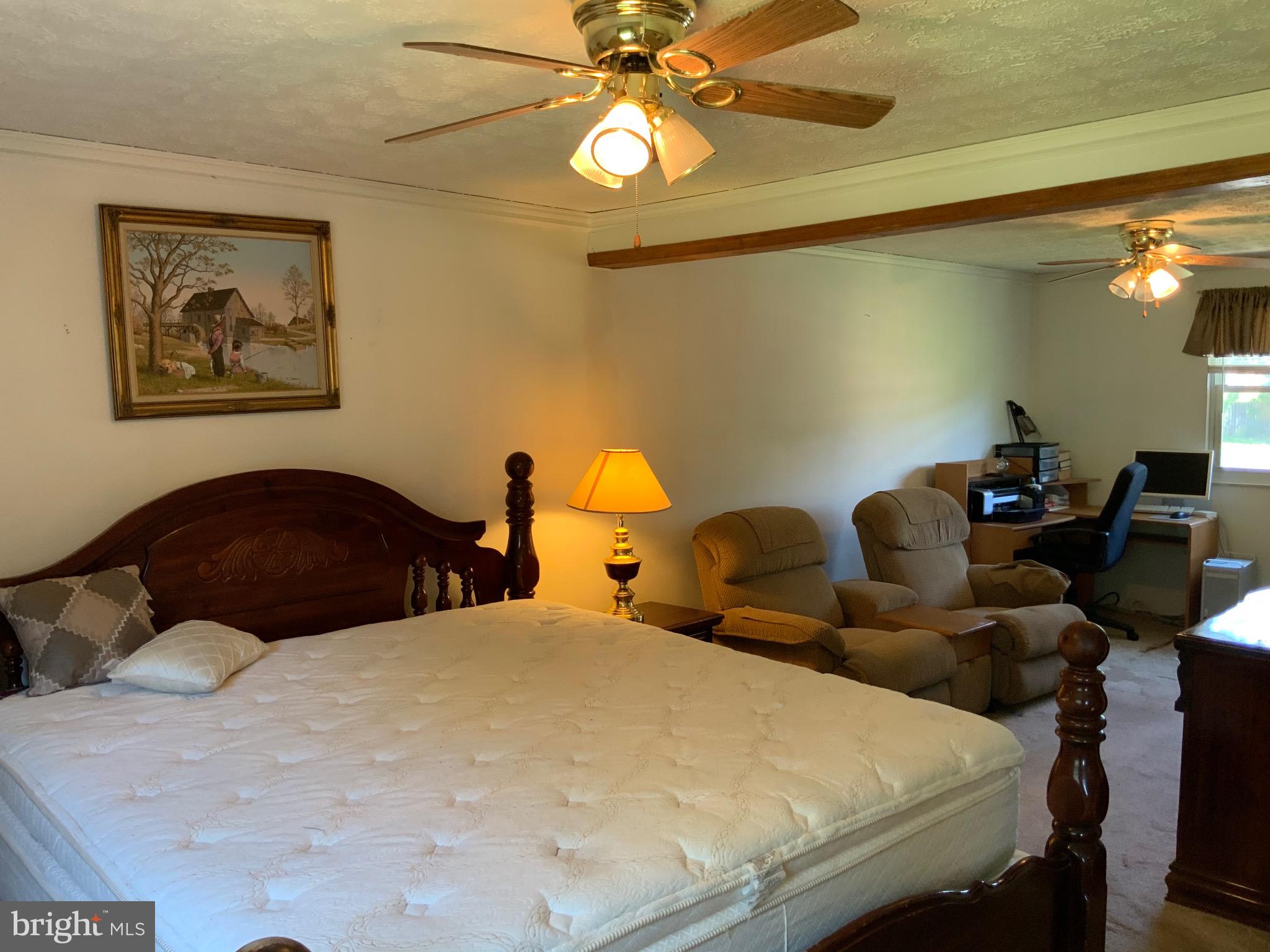 CLINTON WOODS - Residential