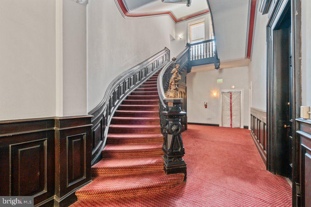 MOUNT VERNON - Commercial Sale