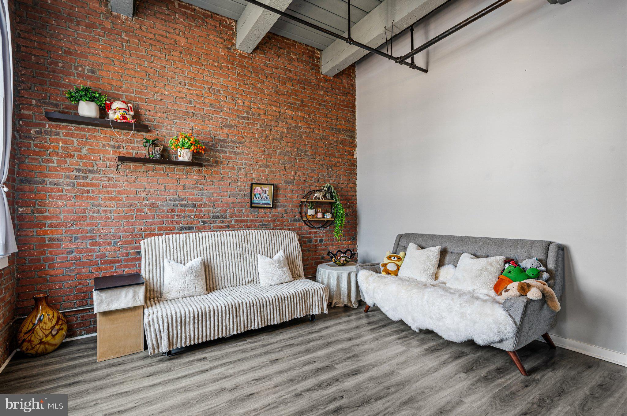 1010 ARCH STREET 00 513