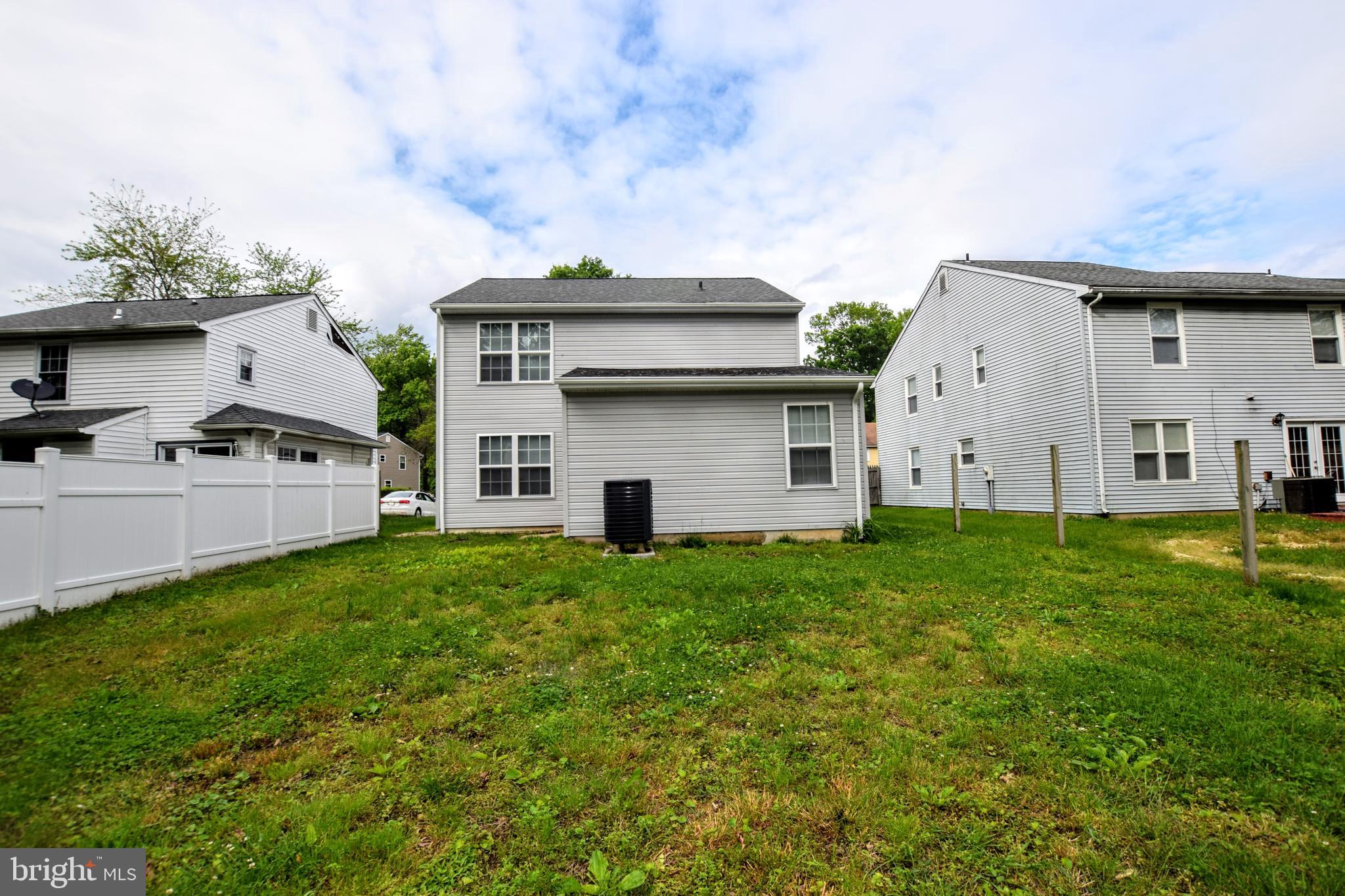 WILLOUGHBY WOODS - Residential