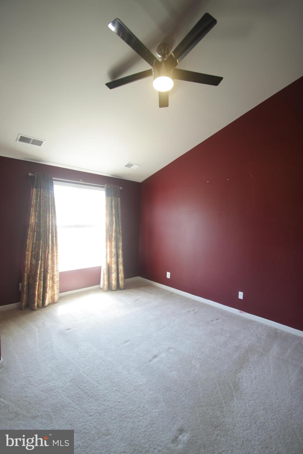 BROADLANDS SOUTH - Residential Lease