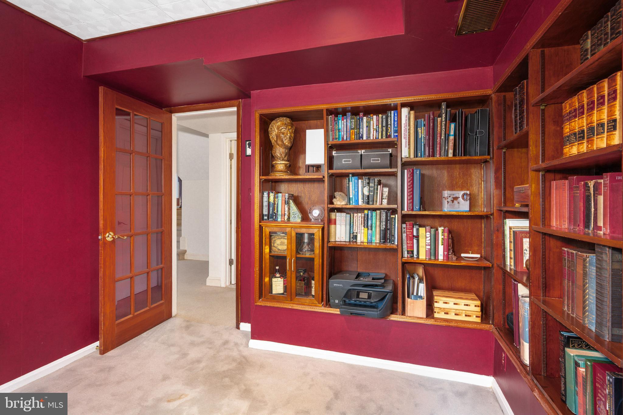 ROBERTS GLEN - Residential