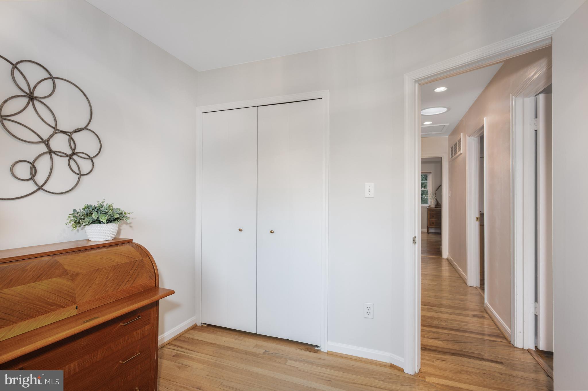 ROBERTS GLEN - Residential