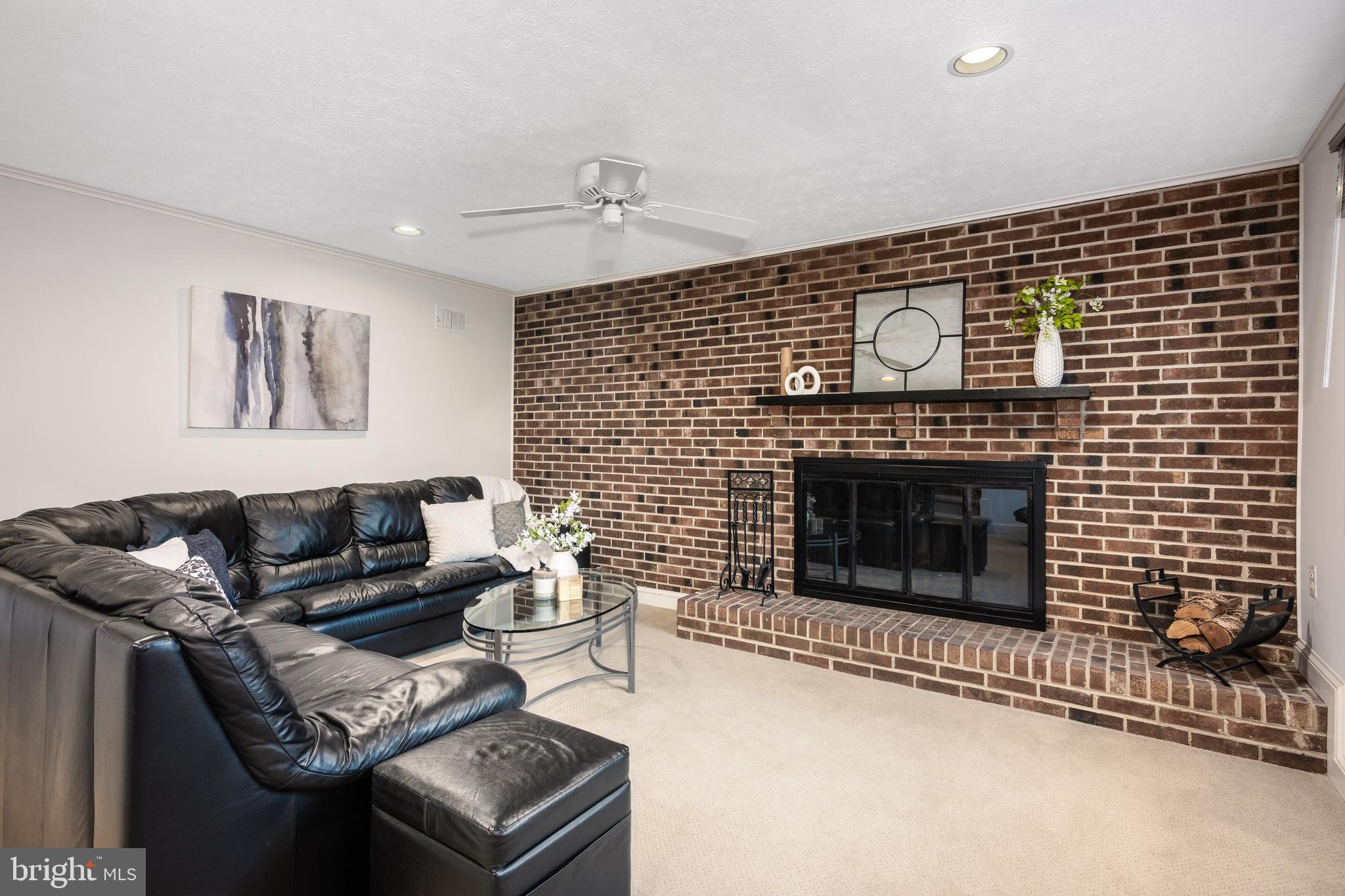 ROBERTS GLEN - Residential