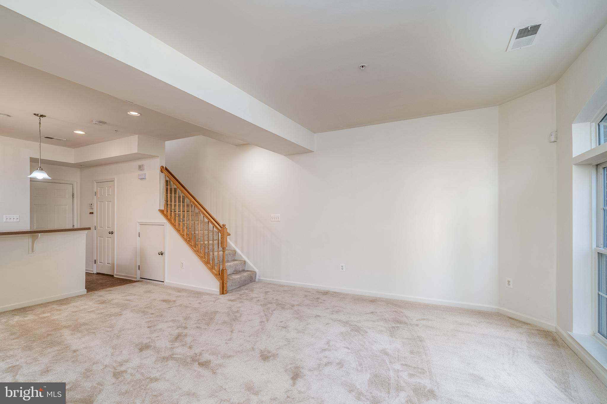 ELKRIDGE CROSSING - Residential