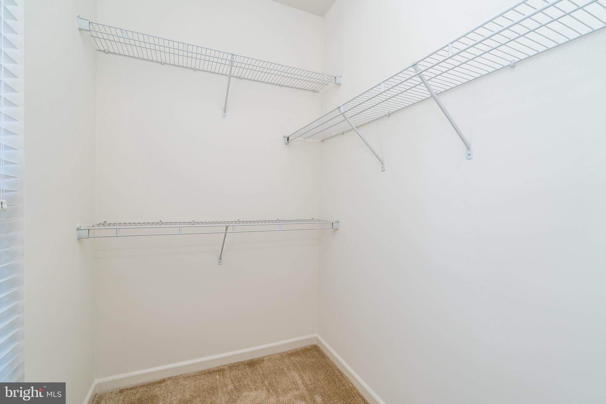 ELKRIDGE CROSSING - Residential