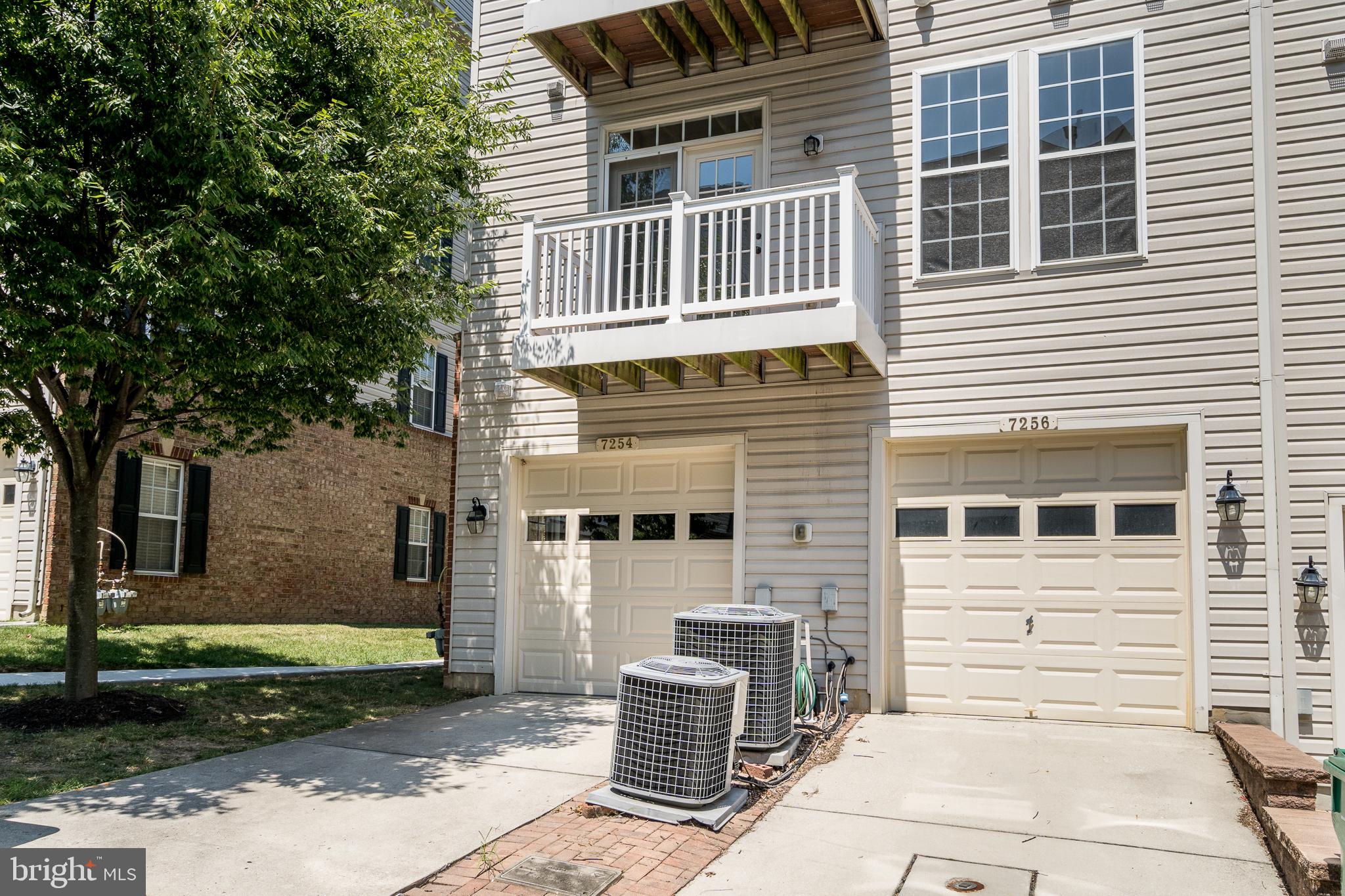 ELKRIDGE CROSSING - Residential