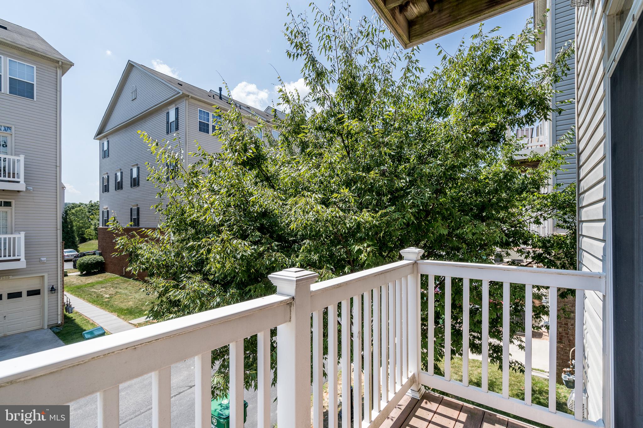 ELKRIDGE CROSSING - Residential