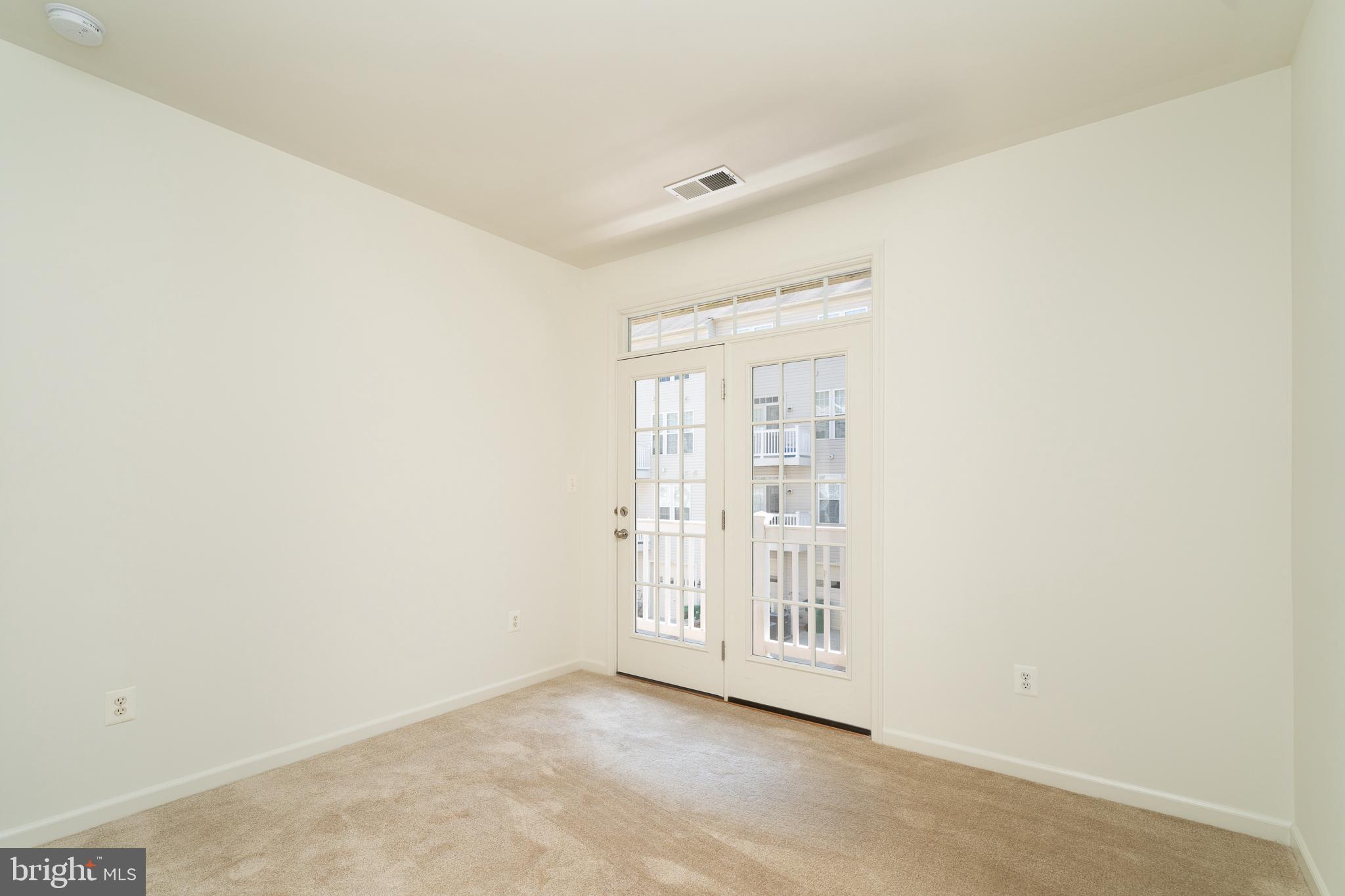 ELKRIDGE CROSSING - Residential