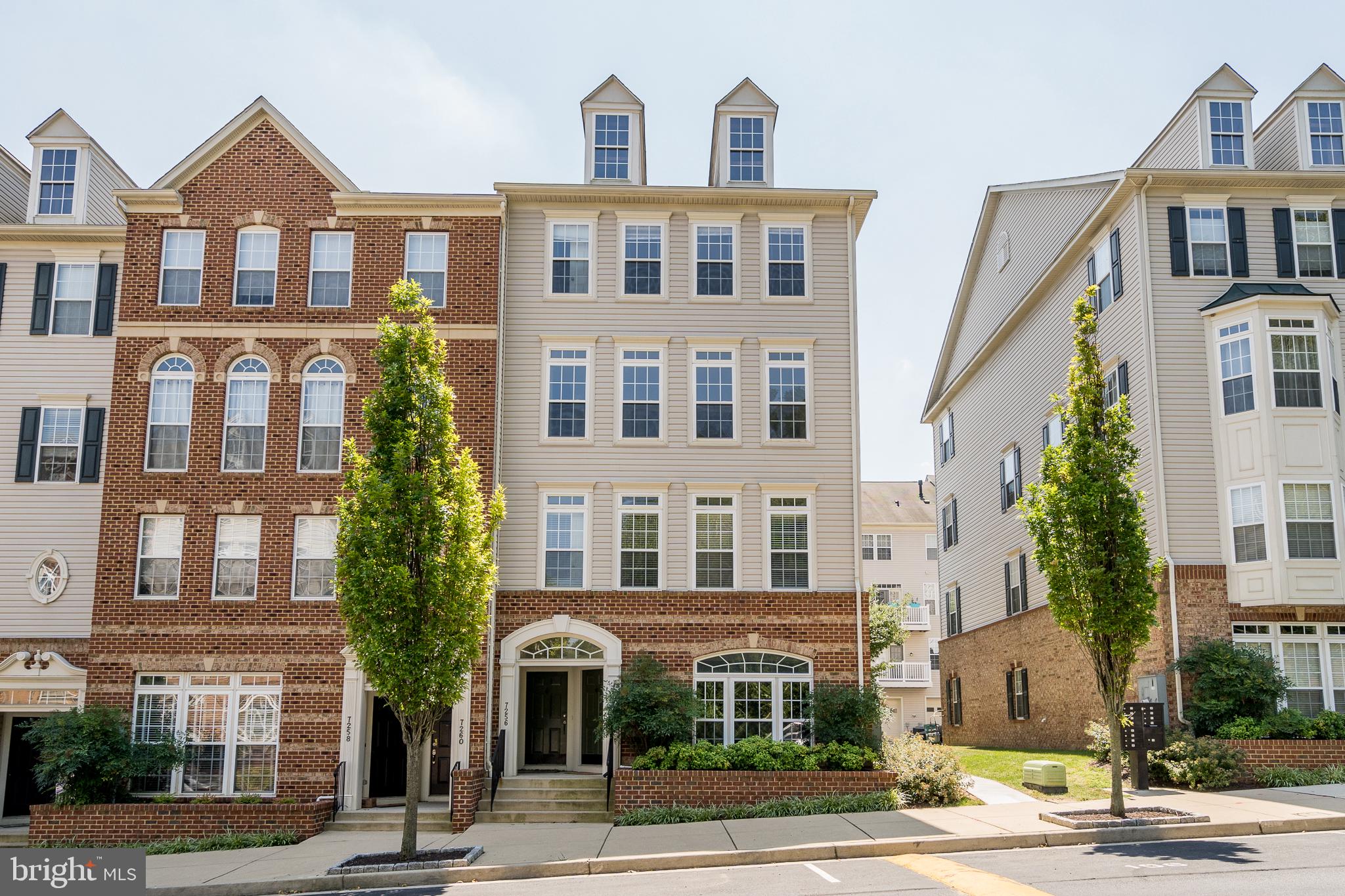 ELKRIDGE CROSSING - Residential