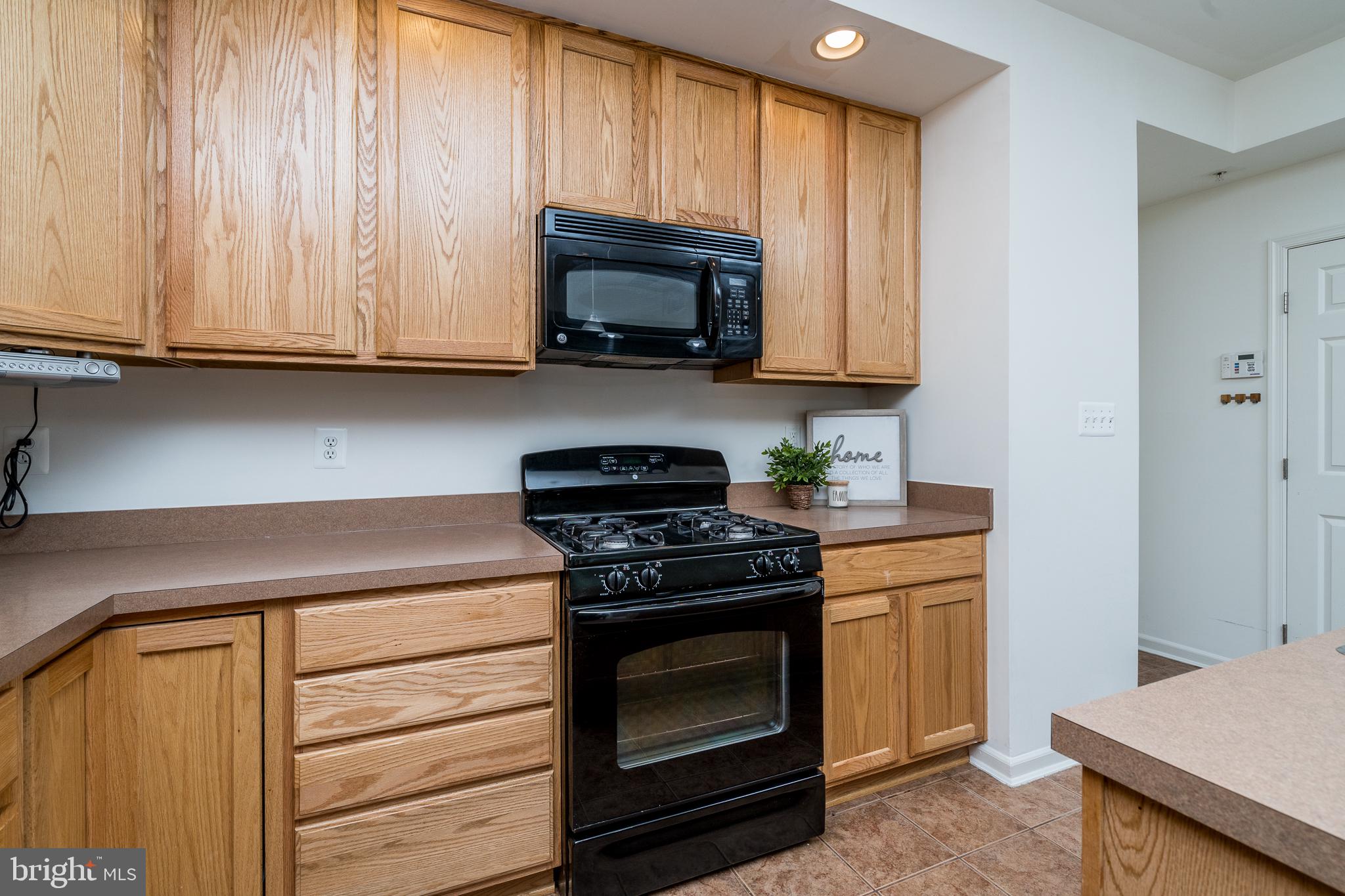 ELKRIDGE CROSSING - Residential