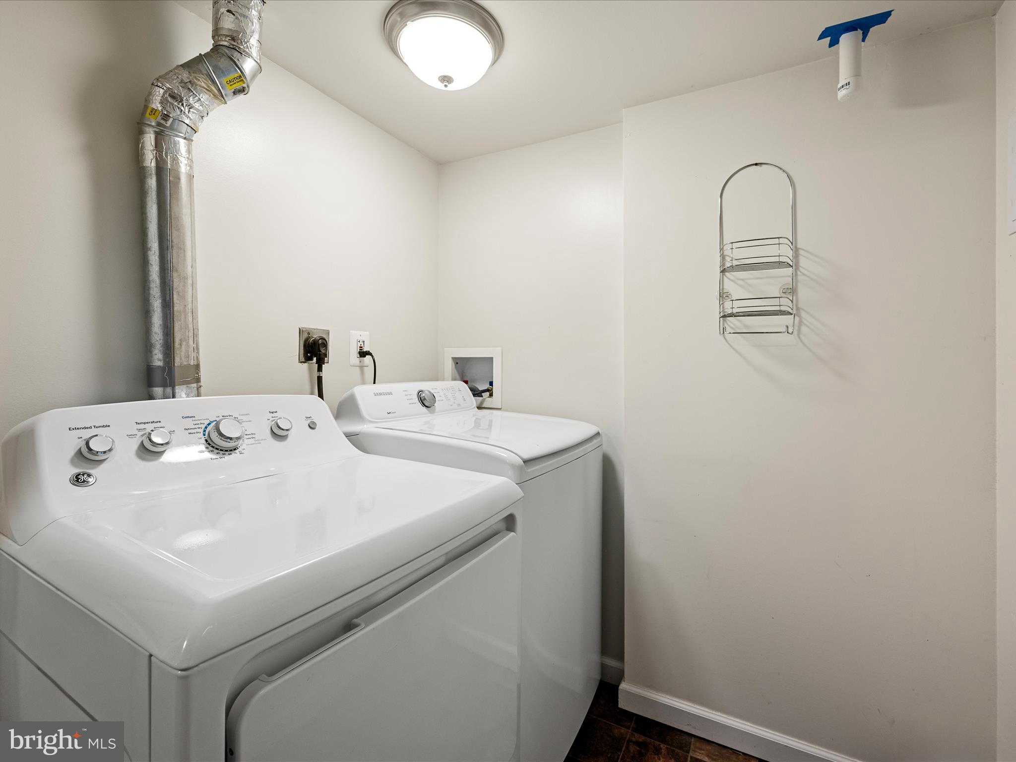 POINT OF WOODS - Residential