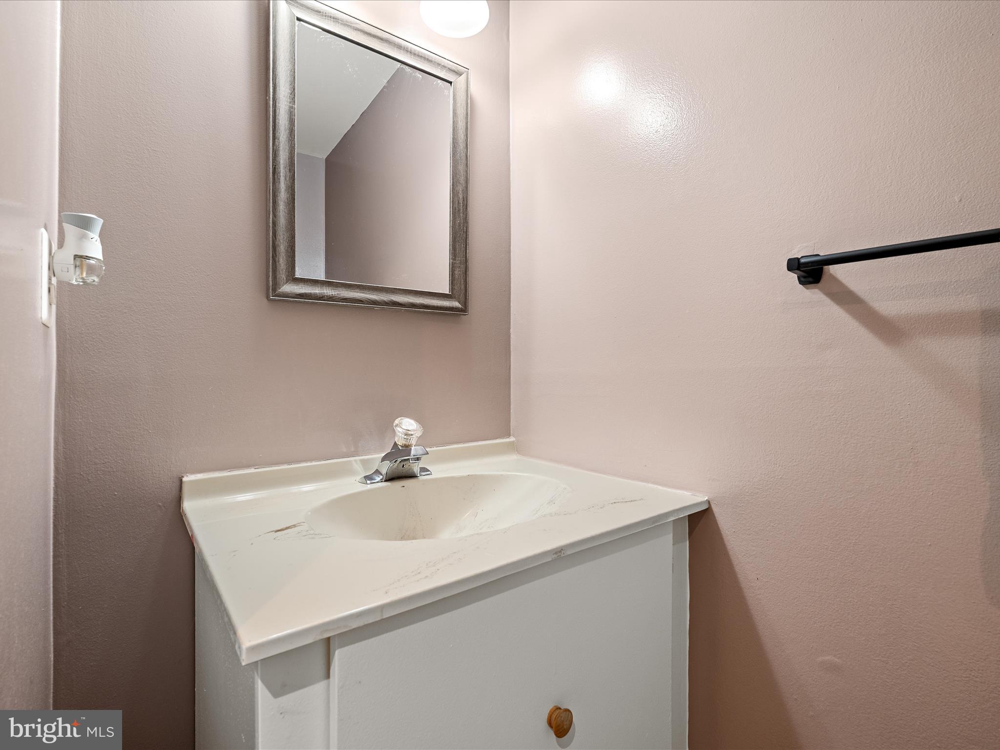 POINT OF WOODS - Residential